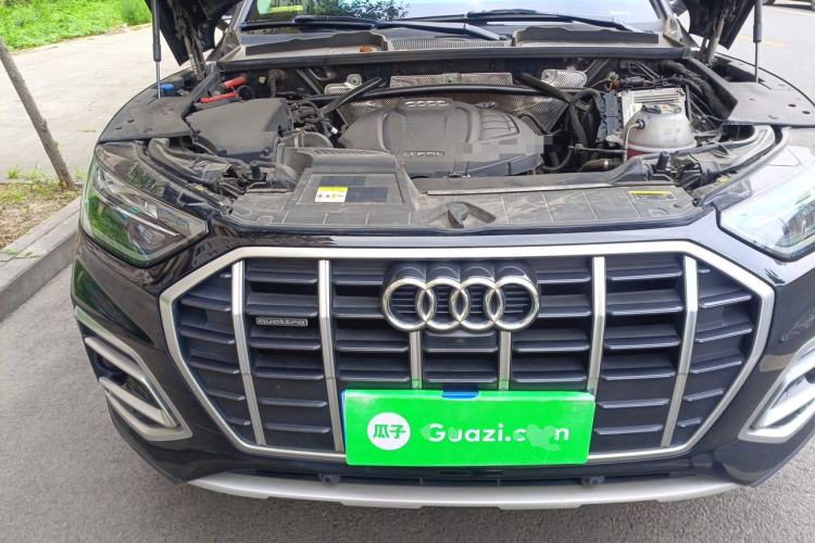 Used Audi Q5L 2022 40T Luxury Elegant Model Engine Bay