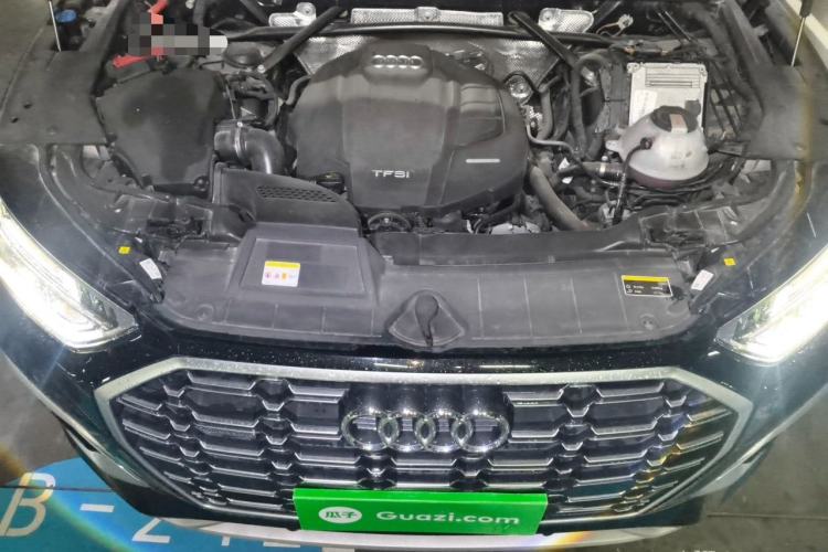 Used Audi Q5L 2022 40T Fashionable and Dynamic Model Engine Bay