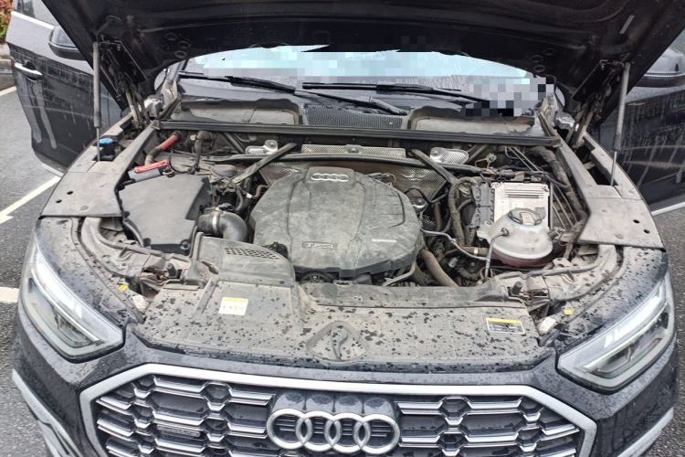 Used Audi Q5L 2022 40T Fashionable and Dynamic Model Engine Bay
