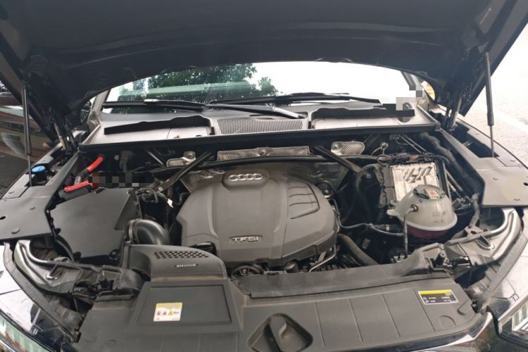 Used Audi Q5L 2022 Updated 45T Prestige Dynamic Edition Engine Bay