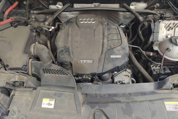 Used Audi Q5L 2022 45T Luxury Dynamic Model Engine Bay