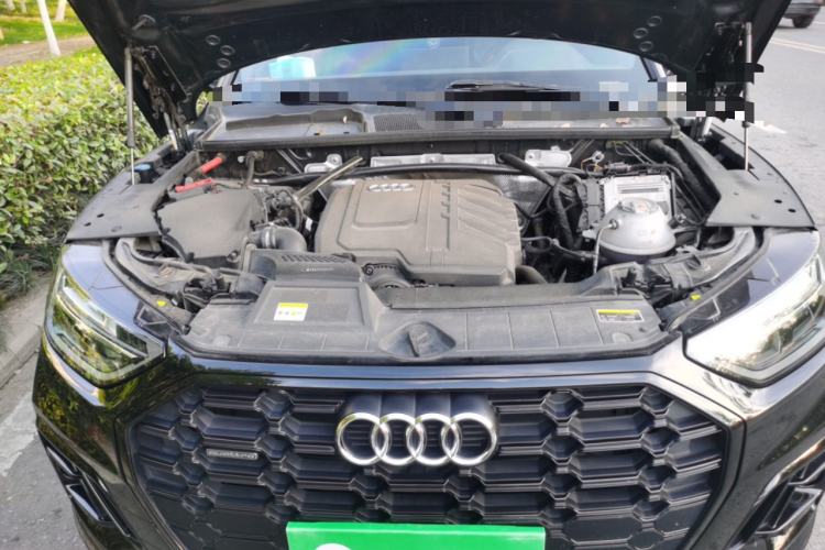 Used Audi Q5L 2022 40T Luxury Dynamic Model Engine Bay