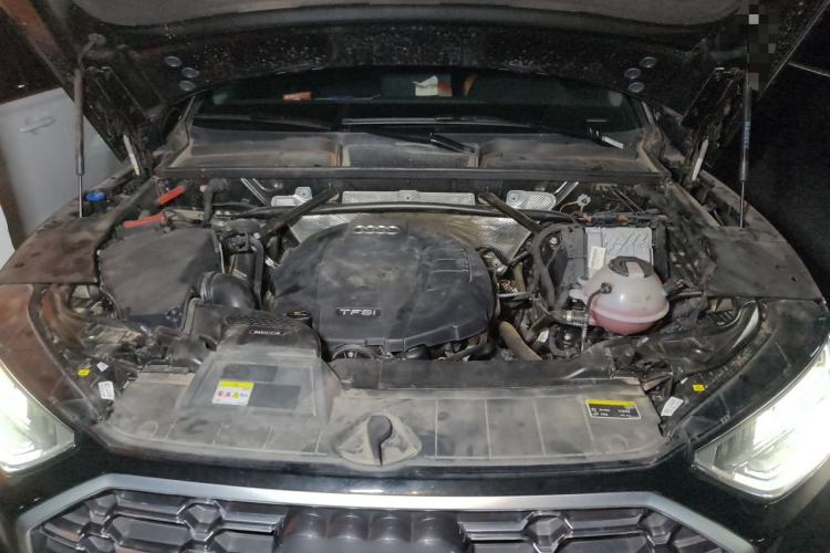 Used Audi Q5L 2022 Updated 45T Luxury Dynamic Version Engine Bay