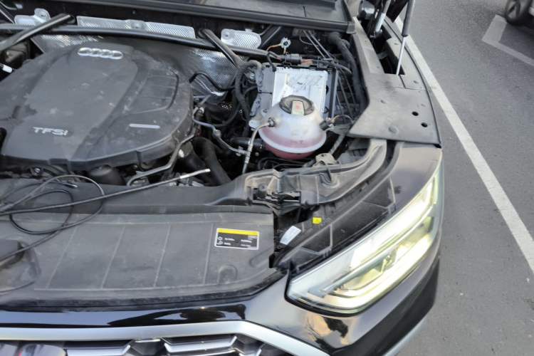Used Audi Q5L 2022 Updated 45T Luxury Dynamic Version Engine Bay Left