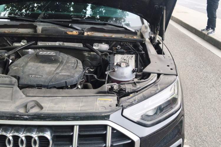Used Audi Q5L 2022 45T Luxury Elegant Model Engine Bay Left