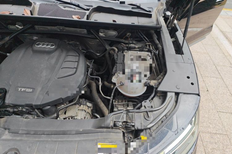 Used Audi Q5L 2022 Updated 40T Luxury Dynamic Edition Engine Bay Left