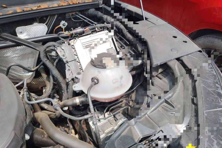 Used Audi Q5L 2022 40T Fashionable and Dynamic Model Engine Bay Left