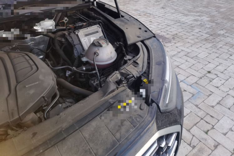 Used Audi Q5L 2022 Updated 40T Luxury Dynamic Edition Engine Bay Left