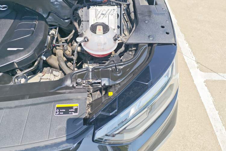 Used Audi Q5L 2022 45T Luxury Dynamic Model Engine Bay Left