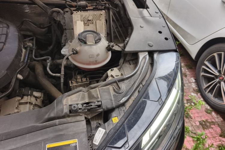 Used Audi Q5L 2022 45T Luxury Dynamic Model Engine Bay Left