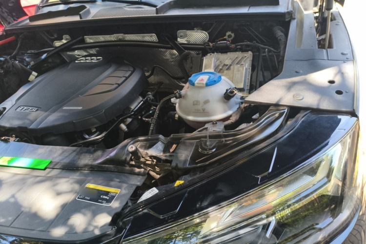 Used Audi Q5L 2022 45T Luxury Dynamic Model Engine Bay Left