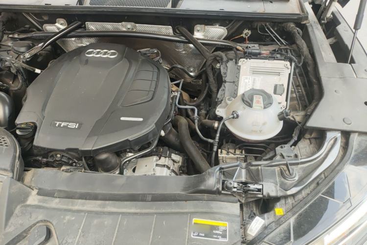 Used Audi Q5L 2022 Updated 40T Luxury Dynamic Edition Engine Bay Left