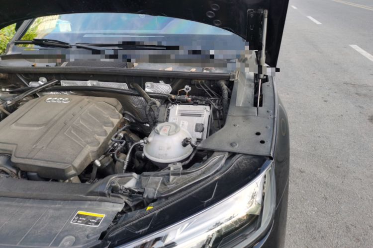 Used Audi Q5L 2022 40T Luxury Dynamic Model Engine Bay Left