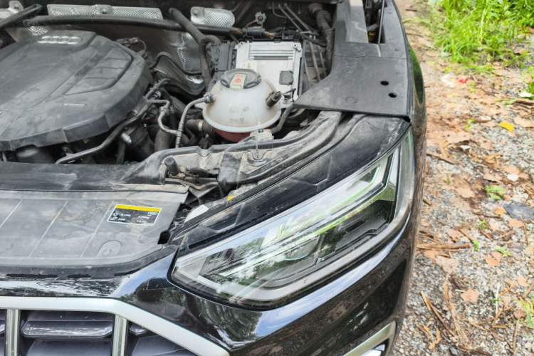 Used Audi Q5L 2022 40T Luxury Elegant Model Engine Bay Left