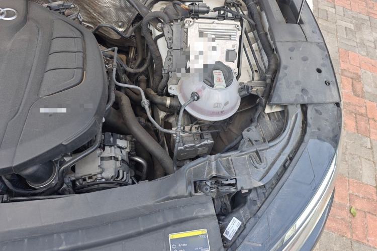 Used Audi Q5L 2022 40T Fashionable and Dynamic Model Engine Bay Left