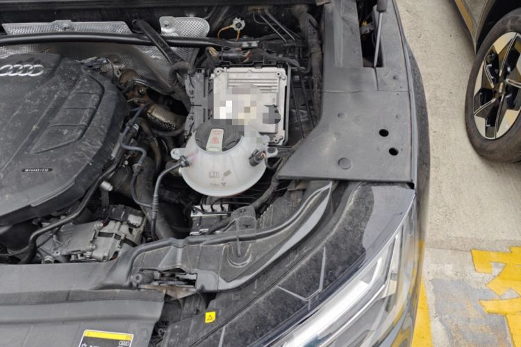 Used Audi Q5L 2022 40T Fashionable and Dynamic Model Engine Bay Left