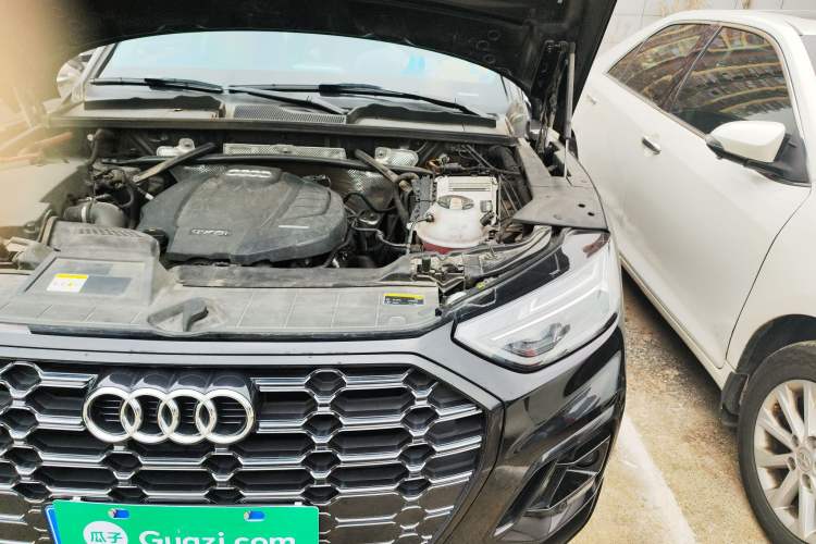 Used Audi Q5L 2022 Updated 40T Luxury Dynamic Edition Engine Bay Left