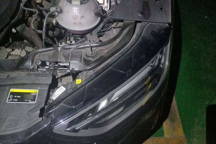 Used Audi Q5L 2022 40T Fashionable and Dynamic Model Engine Bay Left