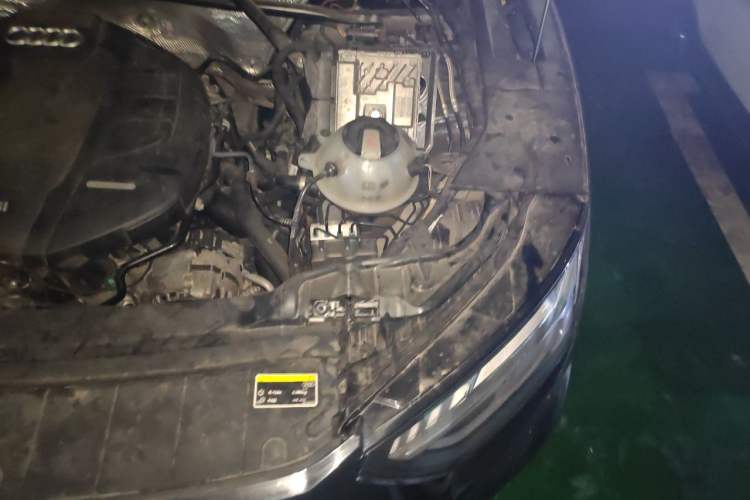 Used Audi Q5L 2022 45T Prestige Dynamic Edition Engine Bay Left
