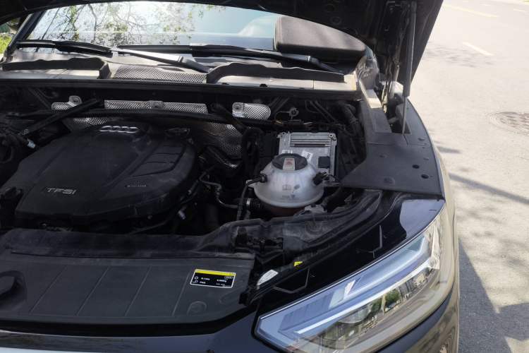 Used Audi Q5L 2022 40T Fashionable and Dynamic Model Engine Bay Left