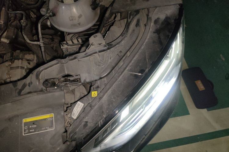 Used Audi Q5L 2022 40T Luxury Dynamic Model Engine Bay Left