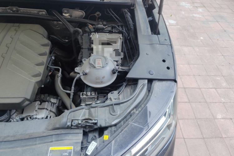 Used Audi Q5L 2022 Updated 40T Luxury Dynamic Edition Engine Bay Left