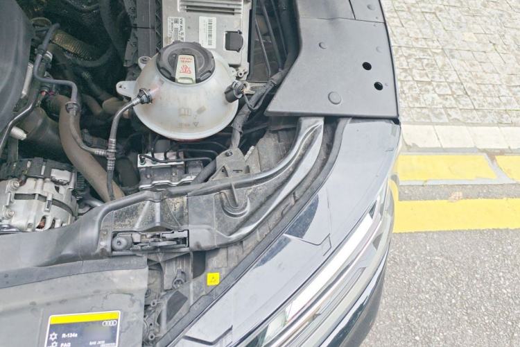 Used Audi Q5L 2022 40T Fashionable and Dynamic Model Engine Bay Left