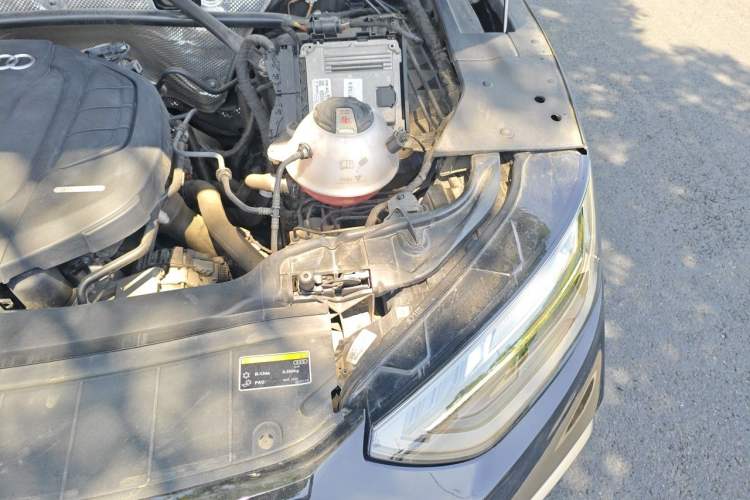 Used Audi Q5L 2022 40T Luxury Dynamic Model Engine Bay Left