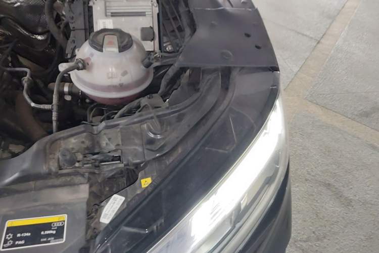 Used Audi Q5L 2022 40T Fashionable and Dynamic Model Engine Bay Left