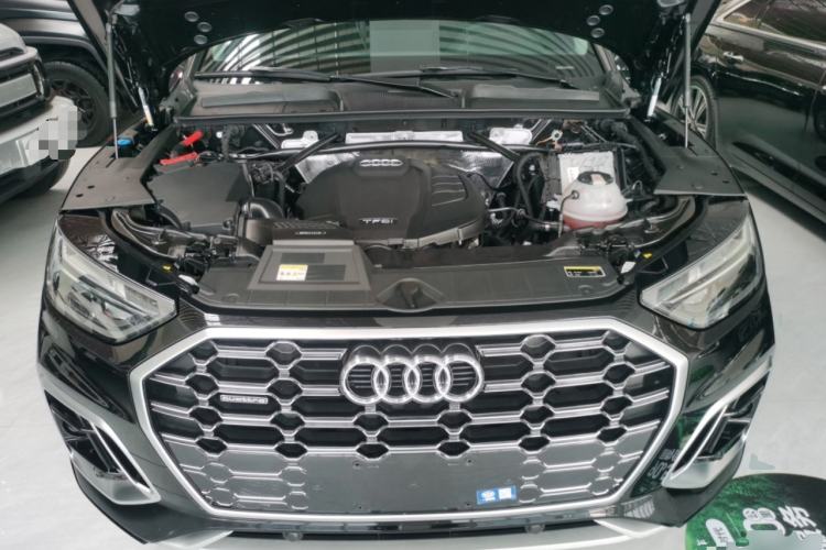 Used Audi Q5L 2022 Updated 45T Luxury Dynamic Version Engine Bay