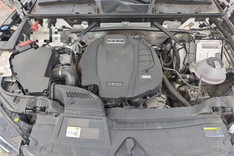 Used Audi Q5L 2022 40T Fashionable and Dynamic Model Engine Bay