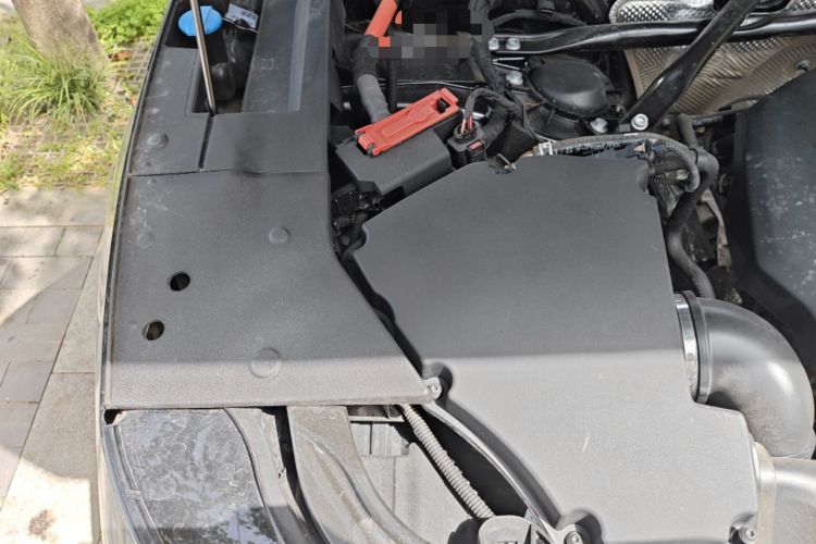 Used Audi Q5L 2022 Updated 45T Luxury Dynamic Version Engine Bay Right