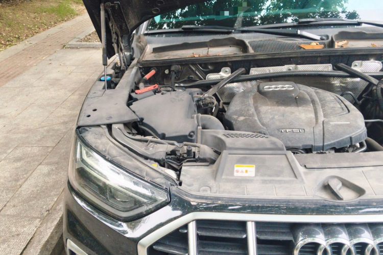 Used Audi Q5L 2022 45T Luxury Elegant Model Engine Bay Right
