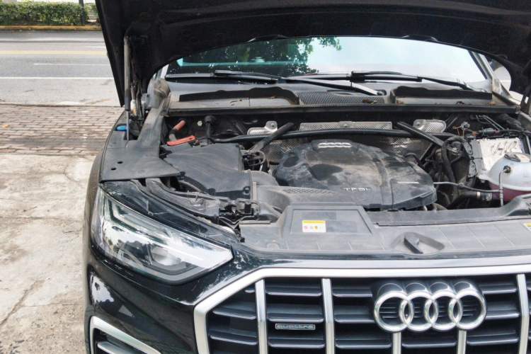 Used Audi Q5L 2022 45T Luxury Elegant Model Engine Bay Right