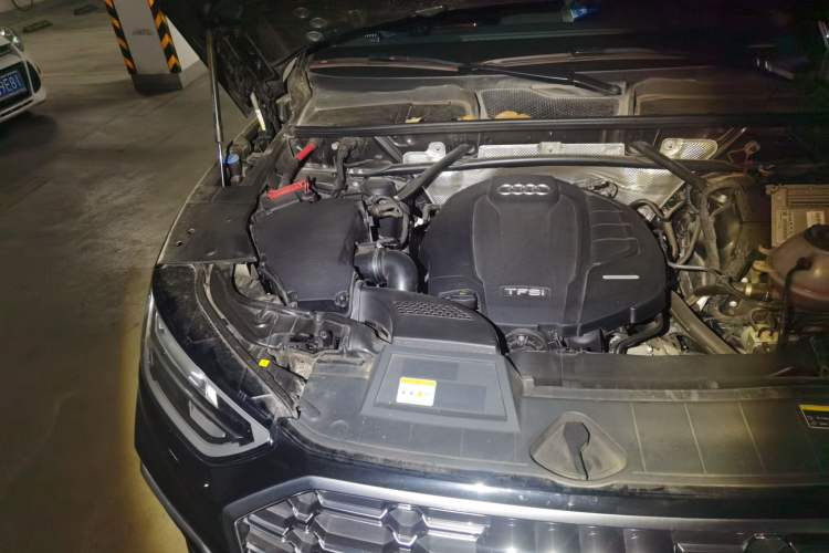 Used Audi Q5L 2022 Updated 40T Luxury Dynamic Edition Engine Bay Right