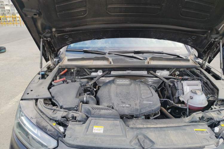 Used Audi Q5L 2022 Updated 40T Luxury Dynamic Edition Engine Bay Right