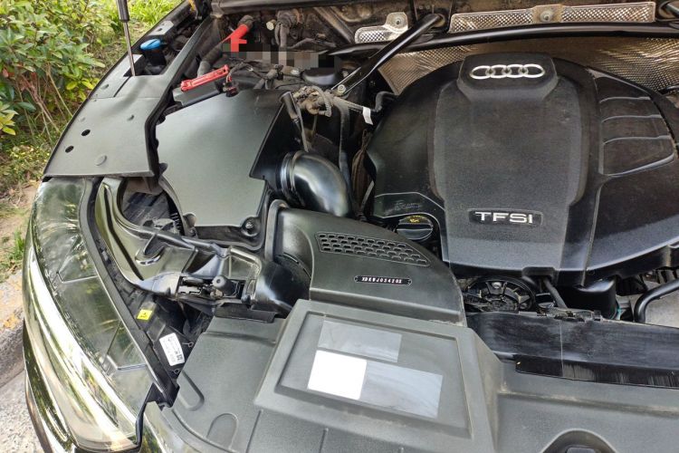 Used Audi Q5L 2022 Updated 45T Luxury Dynamic Version Engine Bay Right