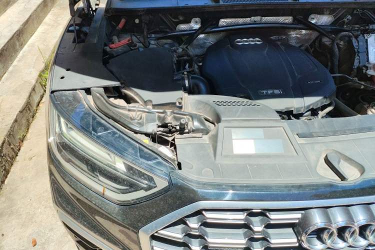 Used Audi Q5L 2022 Updated 40T Luxury Dynamic Edition Engine Bay Right