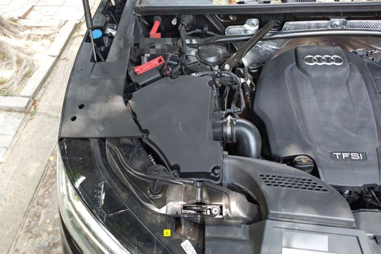 Used Audi Q5L 2022 40T Fashionable and Dynamic Model Engine Bay Right