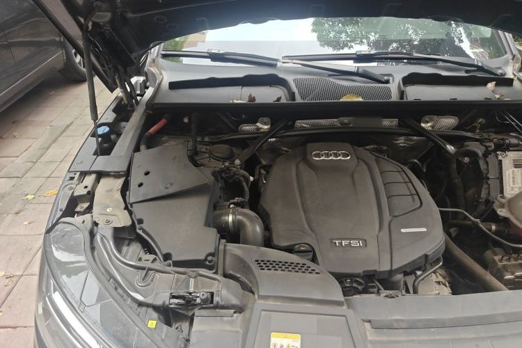 Used Audi Q5L 2022 40T Luxury Dynamic Model Engine Bay Right