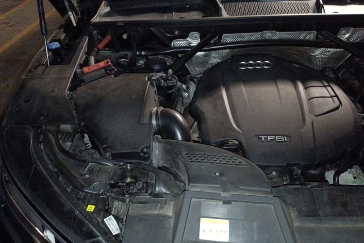 Used Audi Q5L 2022 Updated 45T Luxury Dynamic Version Engine Bay Right