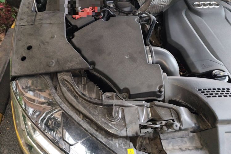 Used Audi Q5L 2022 Updated 45T Luxury Dynamic Version Engine Bay Right