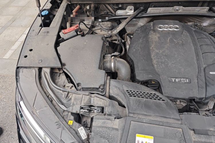 Used Audi Q5L 2022 Updated 40T Luxury Dynamic Edition Engine Bay Right