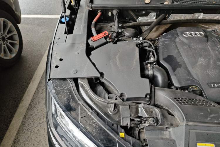 Used Audi Q5L 2022 40T Luxury Dynamic Model Engine Bay Right