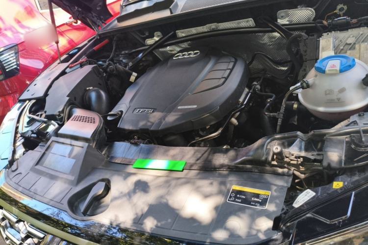 Used Audi Q5L 2022 45T Luxury Dynamic Model Engine Bay Right