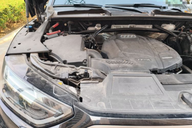 Used Audi Q5L 2022 45T Luxury Dynamic Model Engine Bay Right