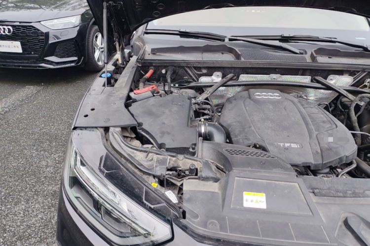 Used Audi Q5L 2022 Updated 40T Luxury Dynamic Edition Engine Bay Right