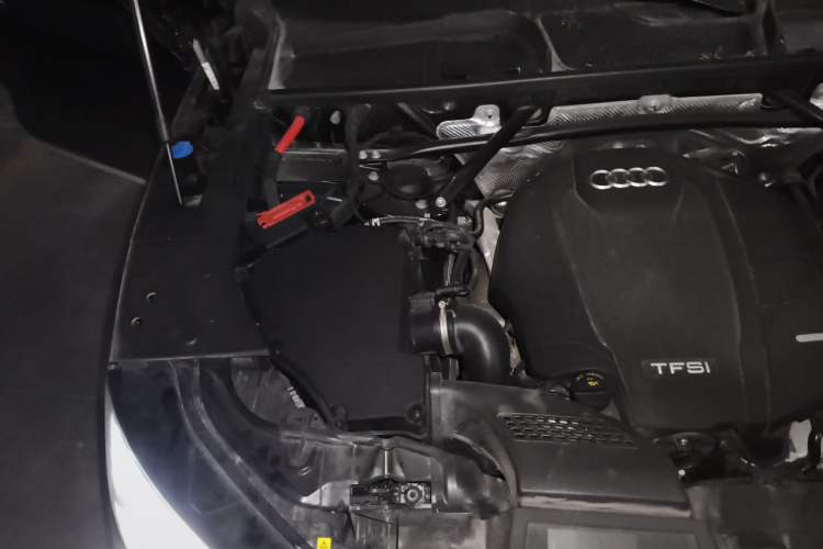 Used Audi Q5L 2022 40T Luxury Dynamic Model Engine Bay Right