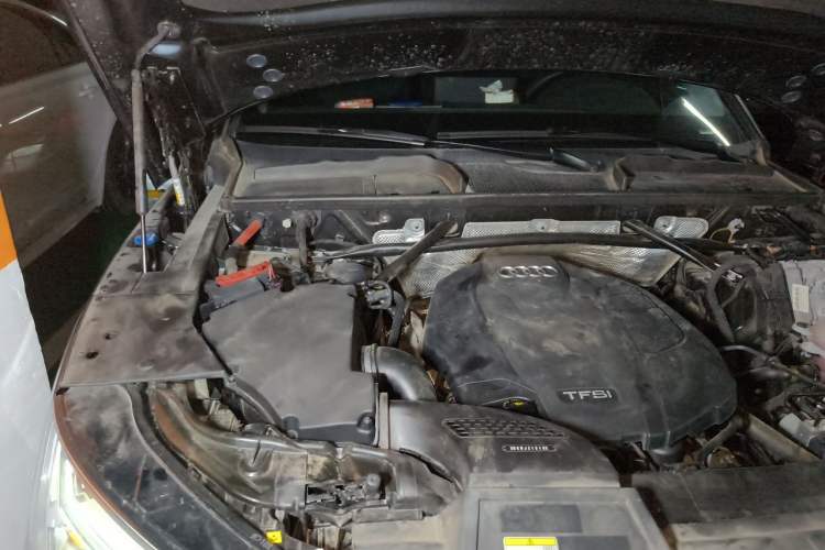 Used Audi Q5L 2022 Updated 45T Luxury Dynamic Version Engine Bay Right