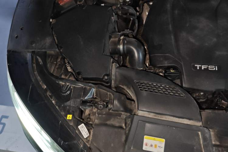 Used Audi Q5L 2022 40T Luxury Dynamic Model Engine Bay Right
